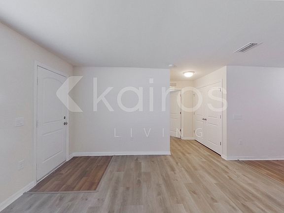 5th image of 1024 N Gator Cir