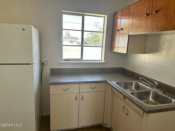 4th image of 5701 Wren Ave