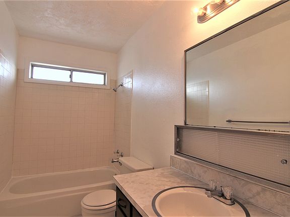 5th image of 1296 Blaine Ave APT 3