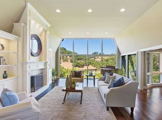 37 Bear Ridge Rd, Orinda, CA 94563