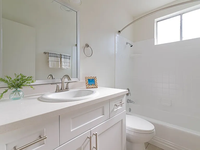School Circle Apartments - Riverside, CA — Photo 91