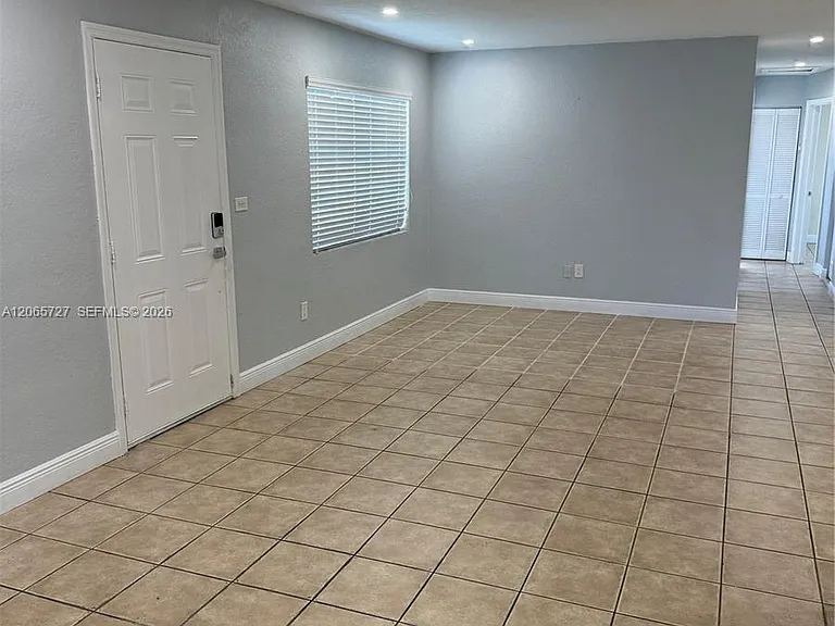 8270 SW 12th Ter — Photo 2
