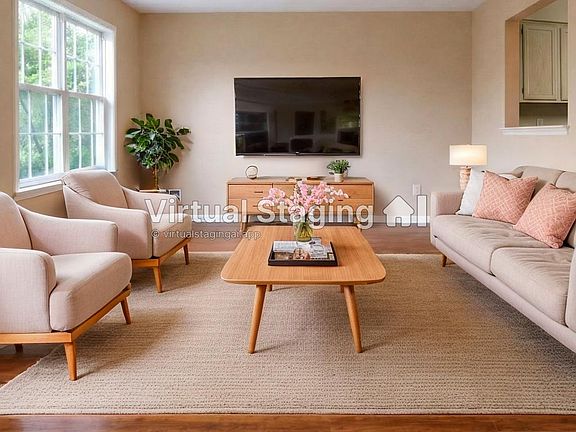 3rd image of 713 Snowdrop Ct