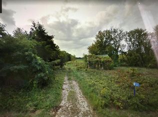 W2423 Evergreen Dr, Helenville, WI 53137