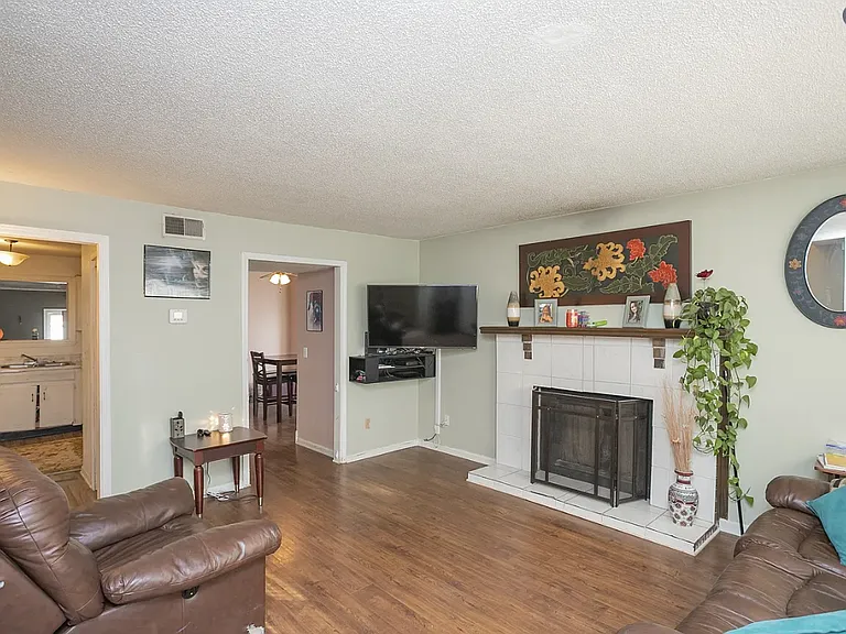 3376 Oak Trees Ct — Photo 7