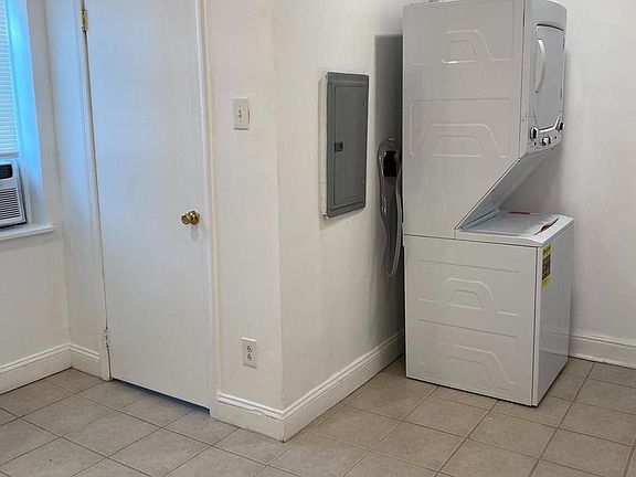 3rd image of 1207 Kimball St #3