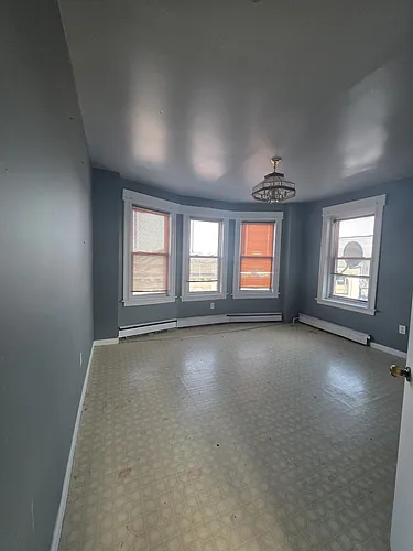 7 Myrtle Ave #3 Photo 1