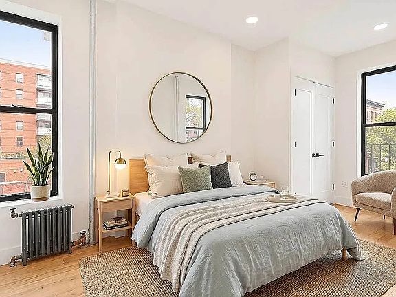 5th image of 169 E 105th St #5A