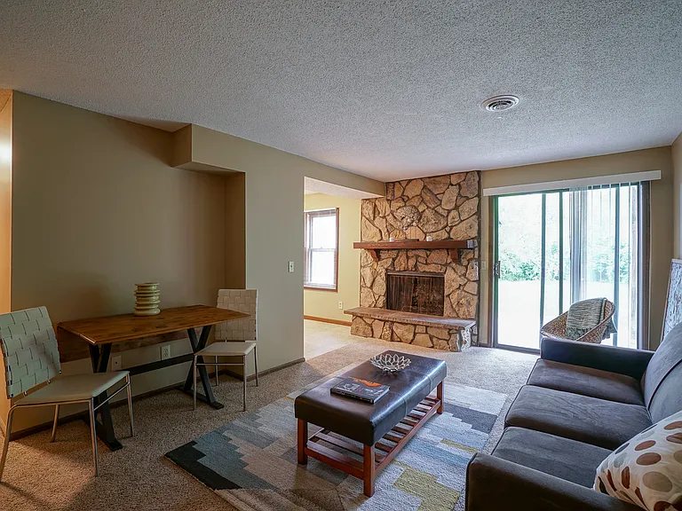 1428 Beechwood Ter — Photo 8