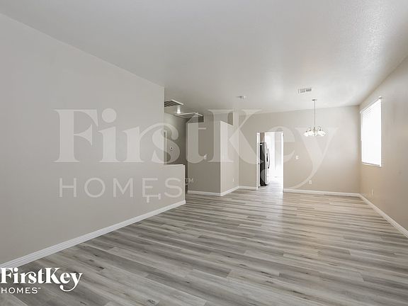 4th image of 8717 W Rochelle Ave