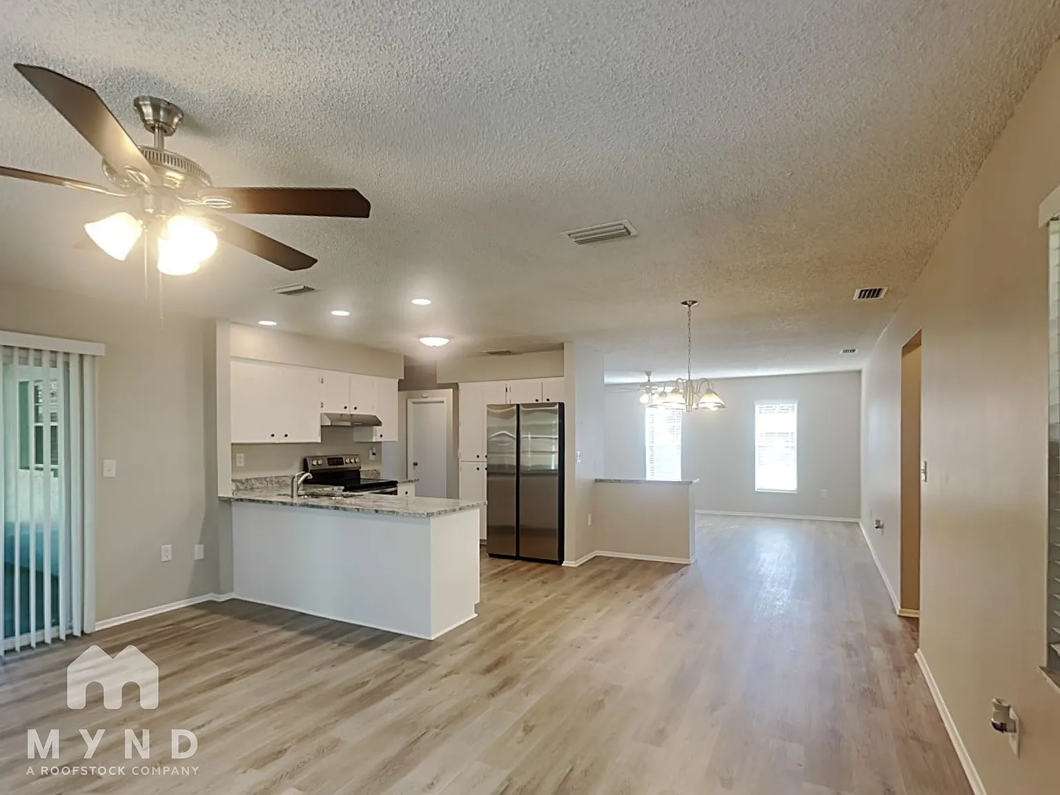 2 bed, 2.0 bath, 1666 sqft, $1,725 — Photo 2
