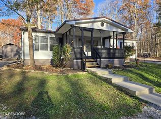 2044 Alapattah Cir, Crossville, TN 38572