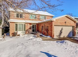 3 Sawyer Cres, Markham, ON L3P 5V1