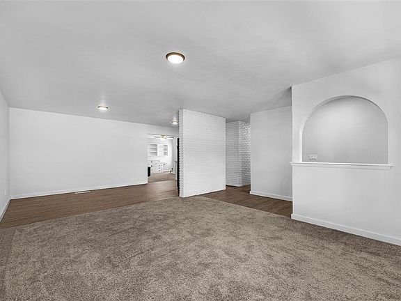 5th image of 1532 Pearl St