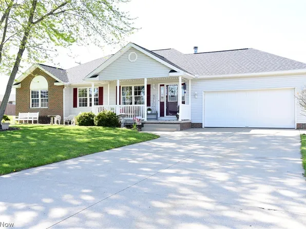 1363 Fieldstone Dr, Orrville, OH 44667