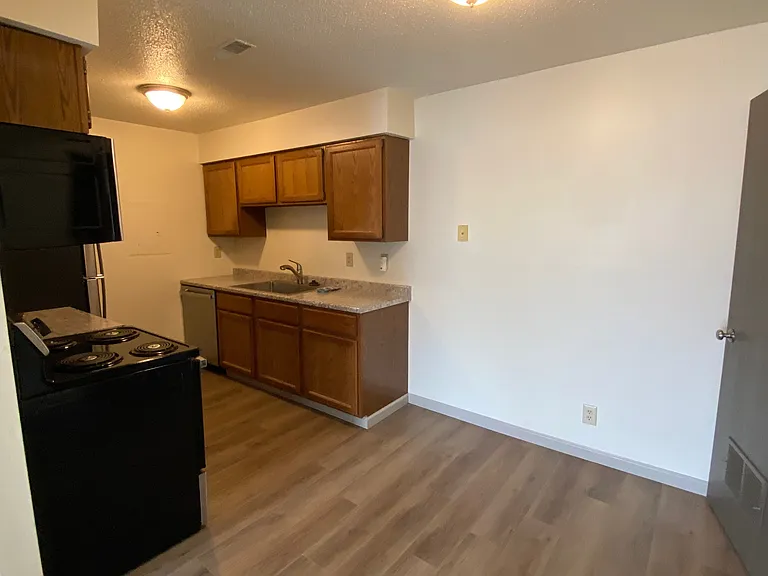 3728 W 9th St #10 — Photo 3