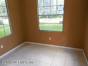 3rd image of 2861 Forest Blvd