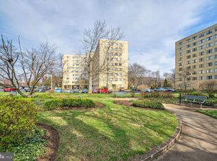 6621 Wakefield Dr APT 719, Alexandria, VA 22307