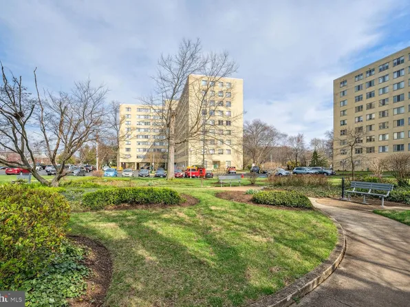 6621 Wakefield Dr APT 719, Alexandria, VA 22307