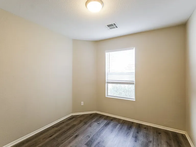 16183 W Buchanan St — Photo 13