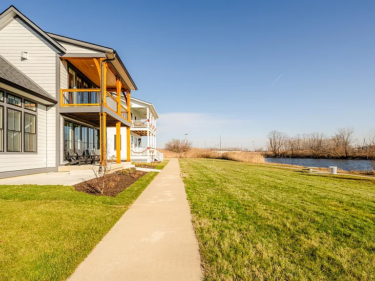 269 Waters Edge Dr — Photo 39