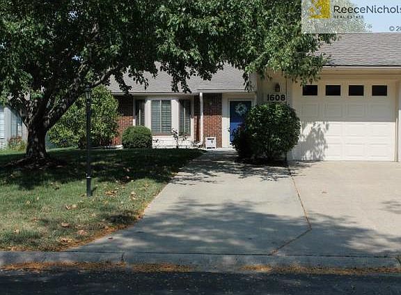 Extra pad for additional parking