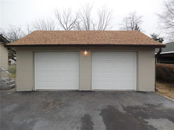 2 car detached garage...also with new roof