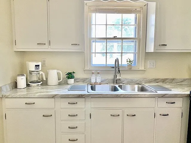 1423 Everett Ave #1 — Photo 1