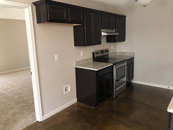 5th image of 9409 Darren Cir S