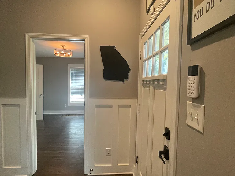 1447 Beecher St SW — Photo 11