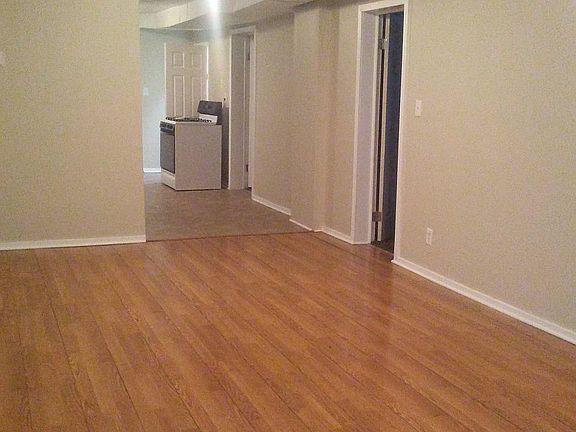 2nd image of 3924 Catalpa St #1