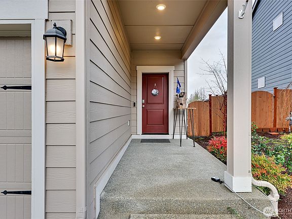 4th image of 6487 Randolph Drive NE