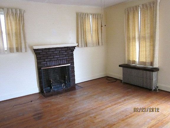 3rd image of 1205 Myrtle Ave