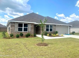 10159 Woodbury Dr, Gulfport, MS 39503