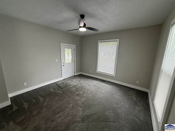 4th image of 613 S 15th St