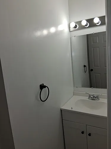 150 Villa Ct #150 Photo 1