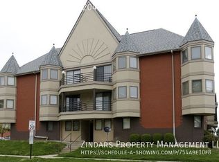 1102 E Colorado Ave #204, Urbana, IL 61801