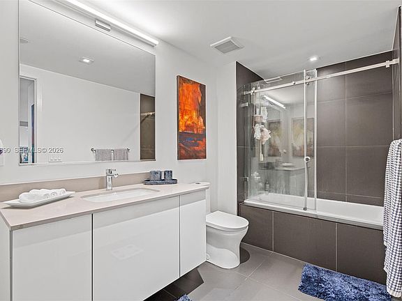 5th image of 1600 NE 1st Ave APT 1017