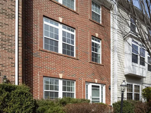 723 Rainier Rd, Charlottesville, VA 22903