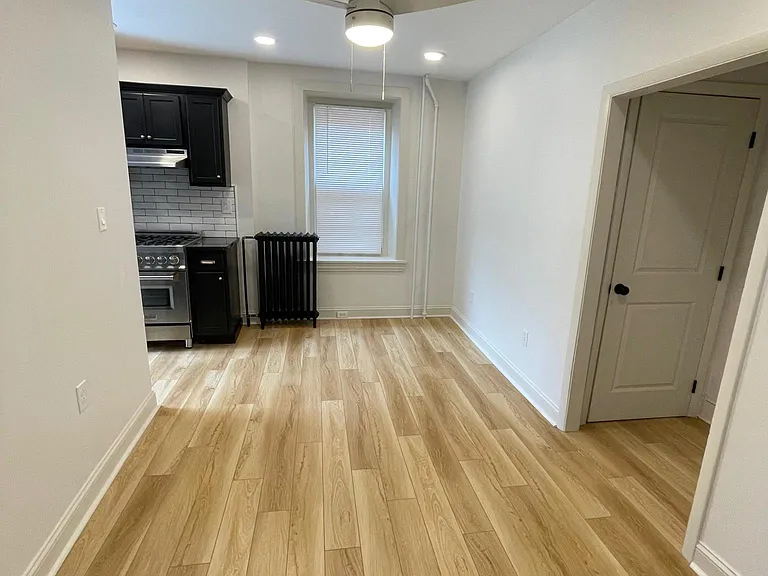 130 Dawson St #2 — Photo 9