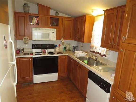 4th image of 4388 E Central Ave #49