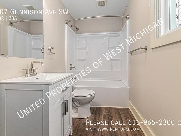 4th image of 307 Gunnison Ave SW