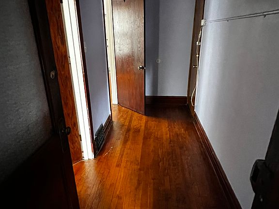 5th image of 11400 S King Dr #1