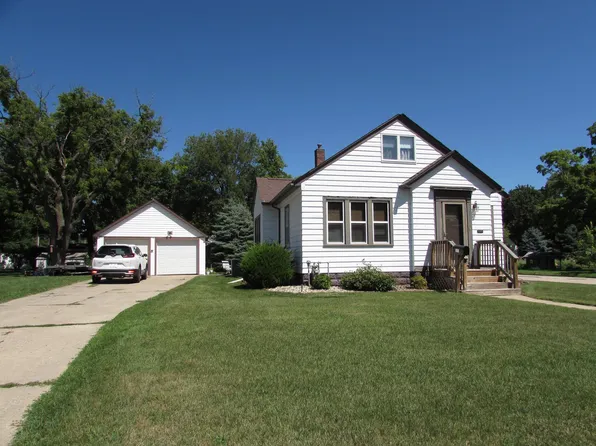 121 Winnebago Ave, Fairmont, MN 56031