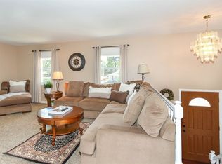 1700 Park Dr, Schaumburg, IL 60194