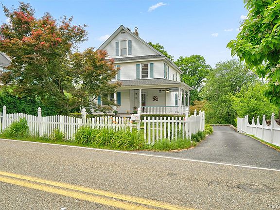 3rd image of 609 Stage Road