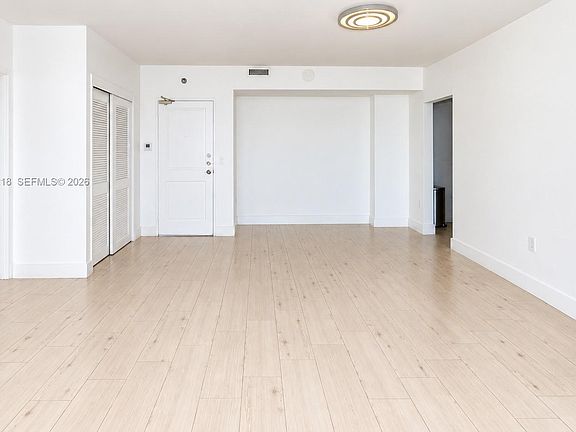 5th image of 10185 Collins Ave APT 1017