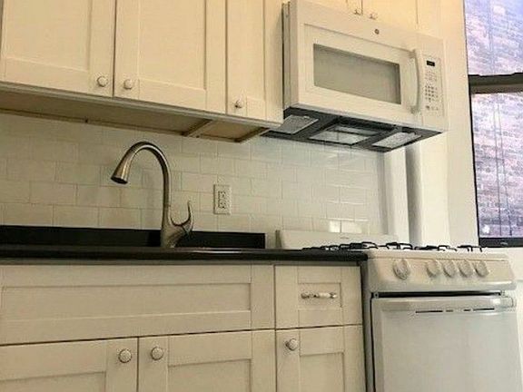 5th image of 551 3rd Ave APT 54