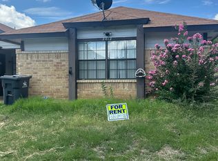 2412 Limestone Dr #1, Arlington, TX 76014