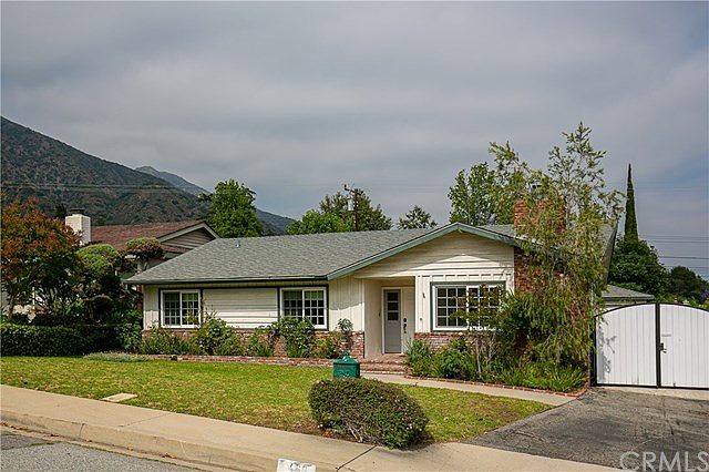 1st image of 460 Sierra Keys Dr